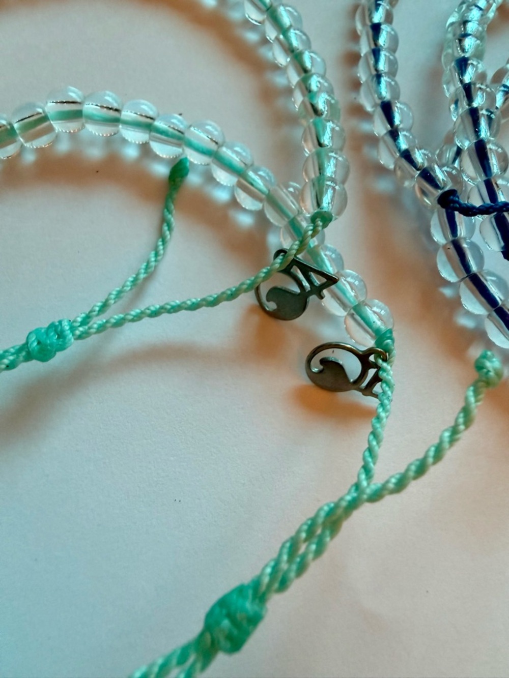 4Ocean Bracelets Lot of 5- 2 Aqua 3 Blue Adjustable Cords - Picture 8 of 8